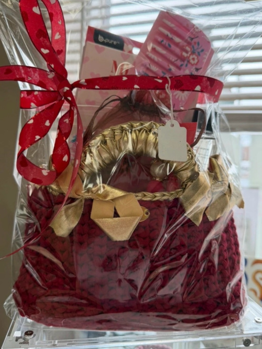 /Makeup Storage/Vanity Basket /Gift Set / Red & Gold Purse/Red Basket